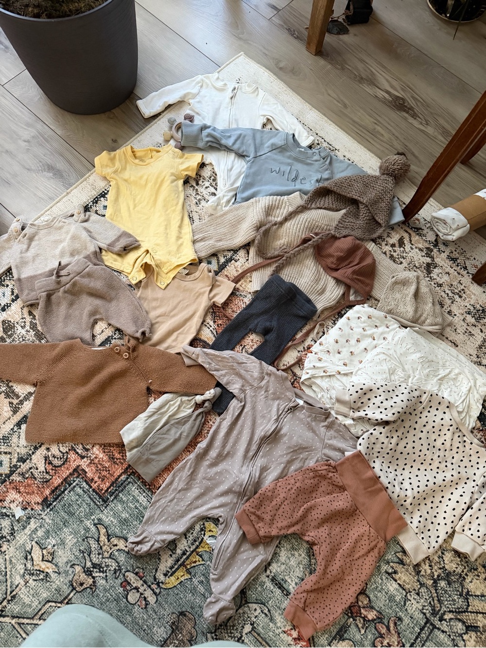 Zara / H&M / Jamie Kay / Kyte Baby Neutral Baby Girl Knits/ outfits